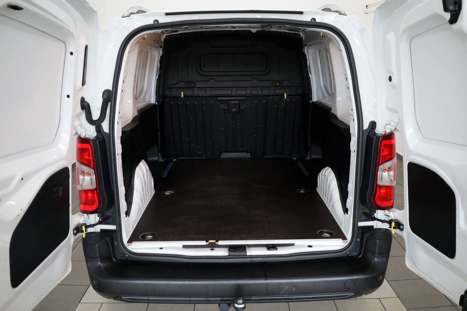 Fahrzeugabbildung Opel Combo Cargo Selection Navi,Kamera,Apple CarPlay