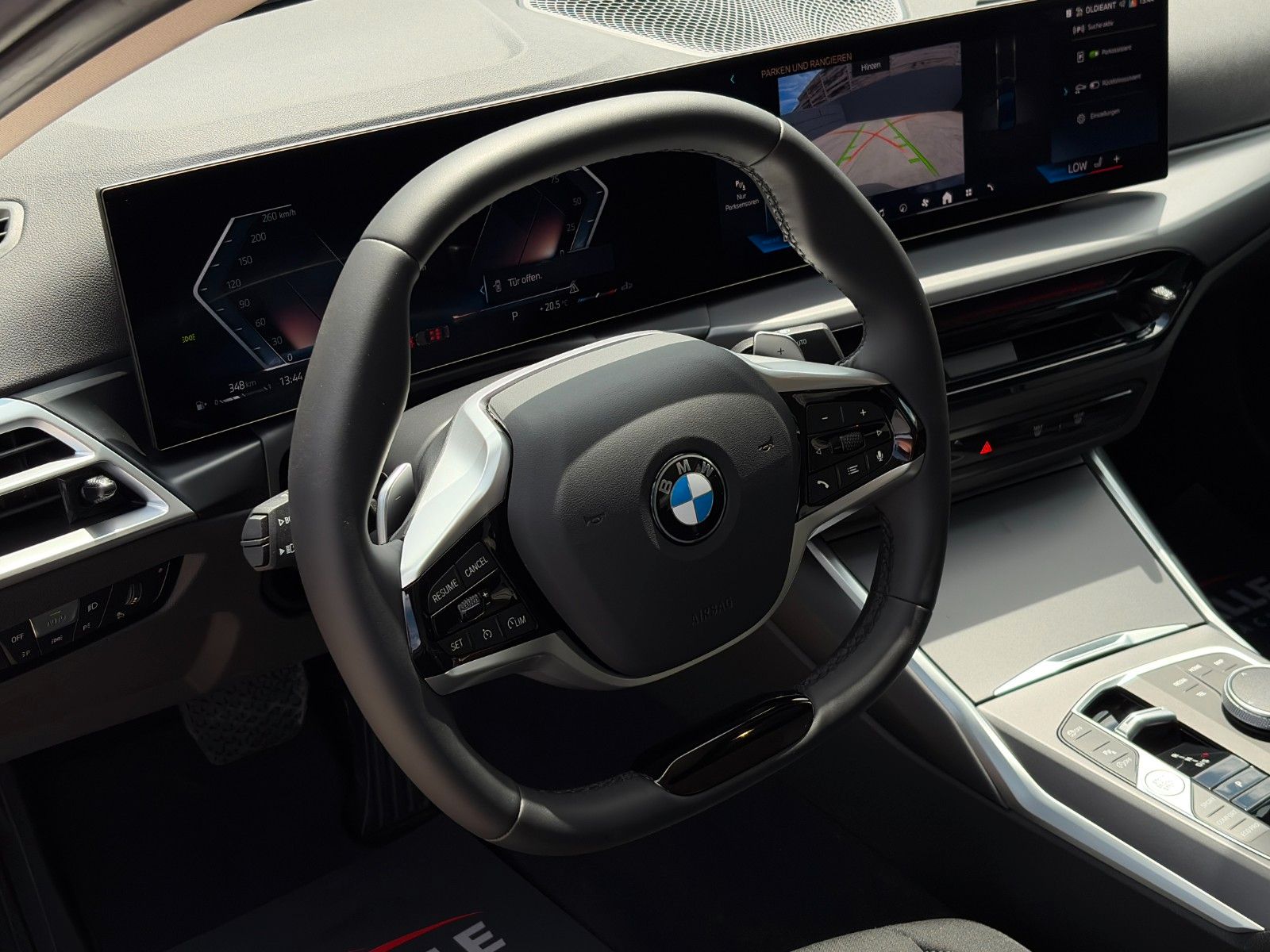 Fahrzeugabbildung BMW 318i Limo Cockpit+ Alarm Ambiente 3-ZKlima CAM