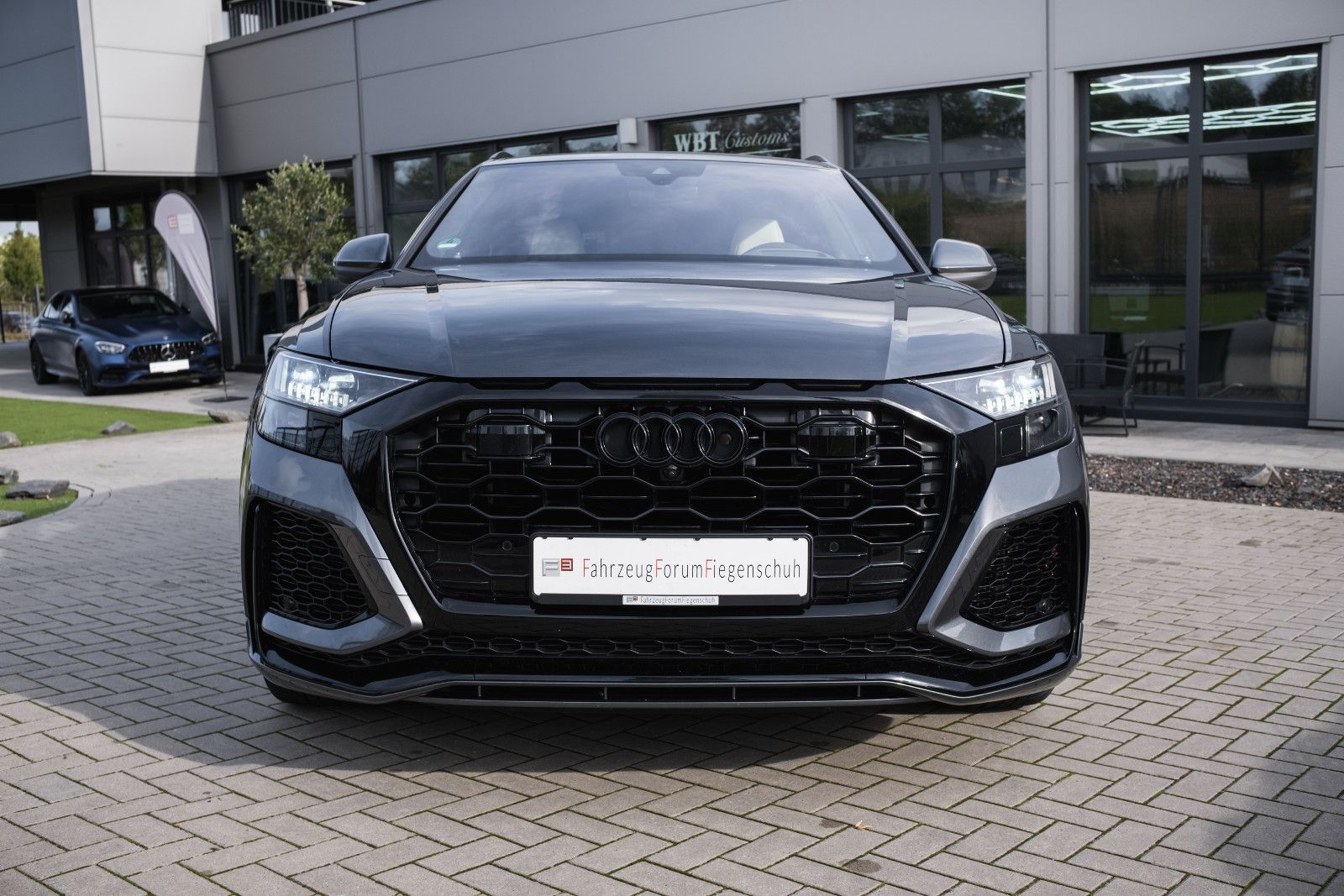 Fahrzeugabbildung Audi RSQ8 4.0 TFSI -Assistentz-Paket -Plus-Keramik-Br