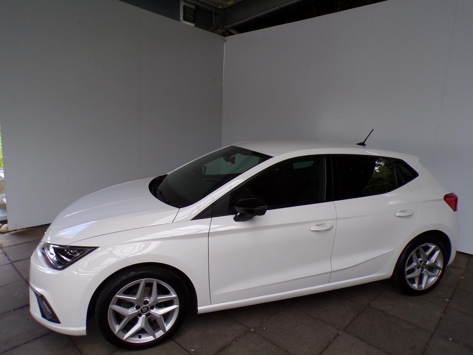 Seat IBIZA 1.0 TSI DSG FR / LED'S+17'+SITZHZG