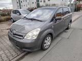 Toyota Corolla Verso 1.8-l-VVT-i mit 7-Sitzer TÜV - gebrauchte Toyota Corolla Verso aus dem Jahr 2004