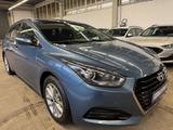 Hyundai i40 cw 1,6  blue-Anhängerkupplung-Tüv neu-1 Hand - Hyundai i40 aus 2016
