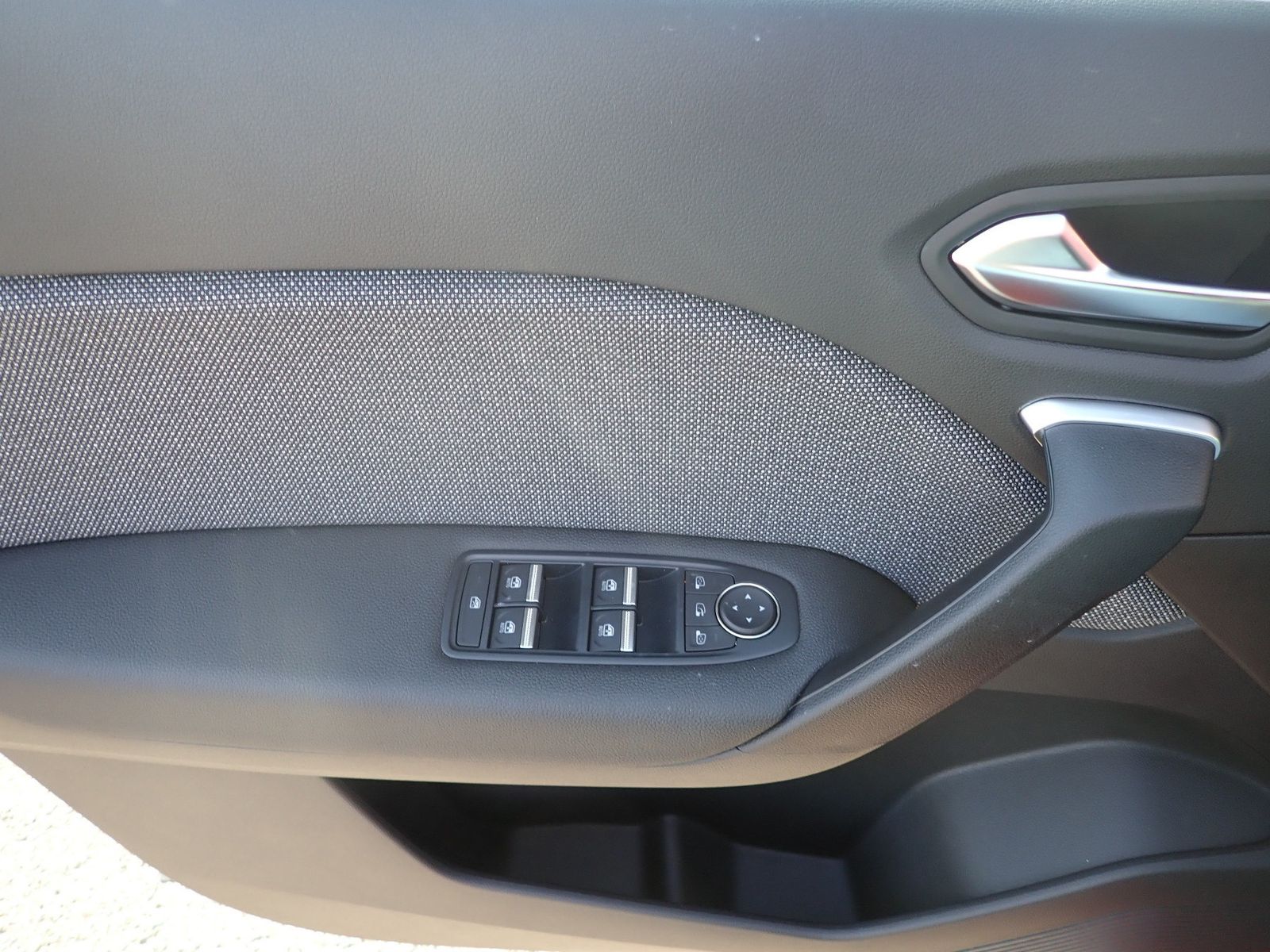 Fahrzeugabbildung Renault Captur KISS TCe 90