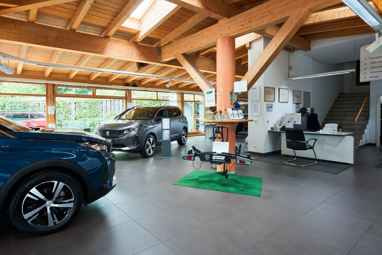 showroom-image-main