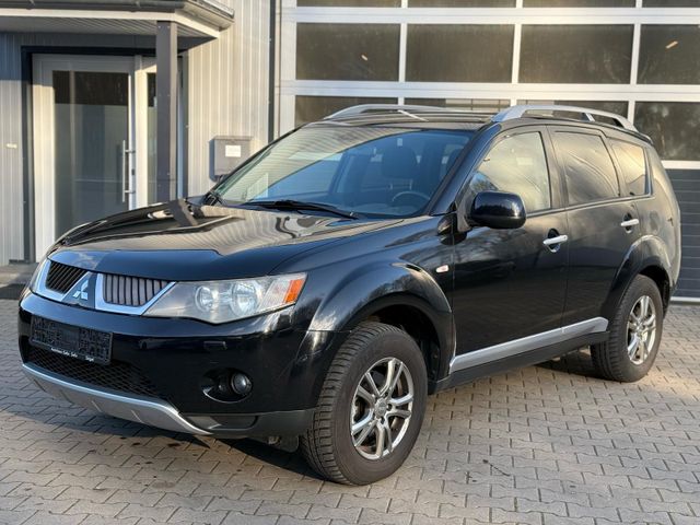 Mitsubishi Outlander 2.2 DI-D Intense *7 Sitze*TÜV Neu *AHK