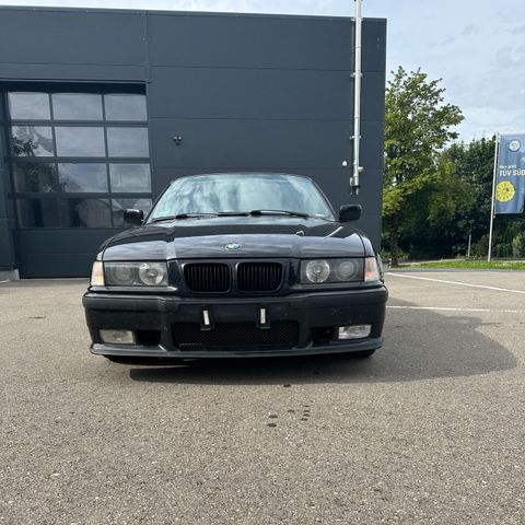 BMW 328i Cabrio