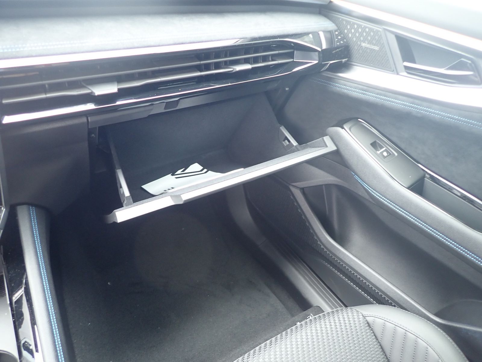 Fahrzeugabbildung Renault Espace 6 Esprit Alpine Full Hybrid E-Tech 200 5-
