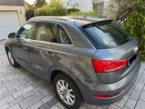 Audi Q3 2.0 TDI S tronic - - Audi Q3 von privat