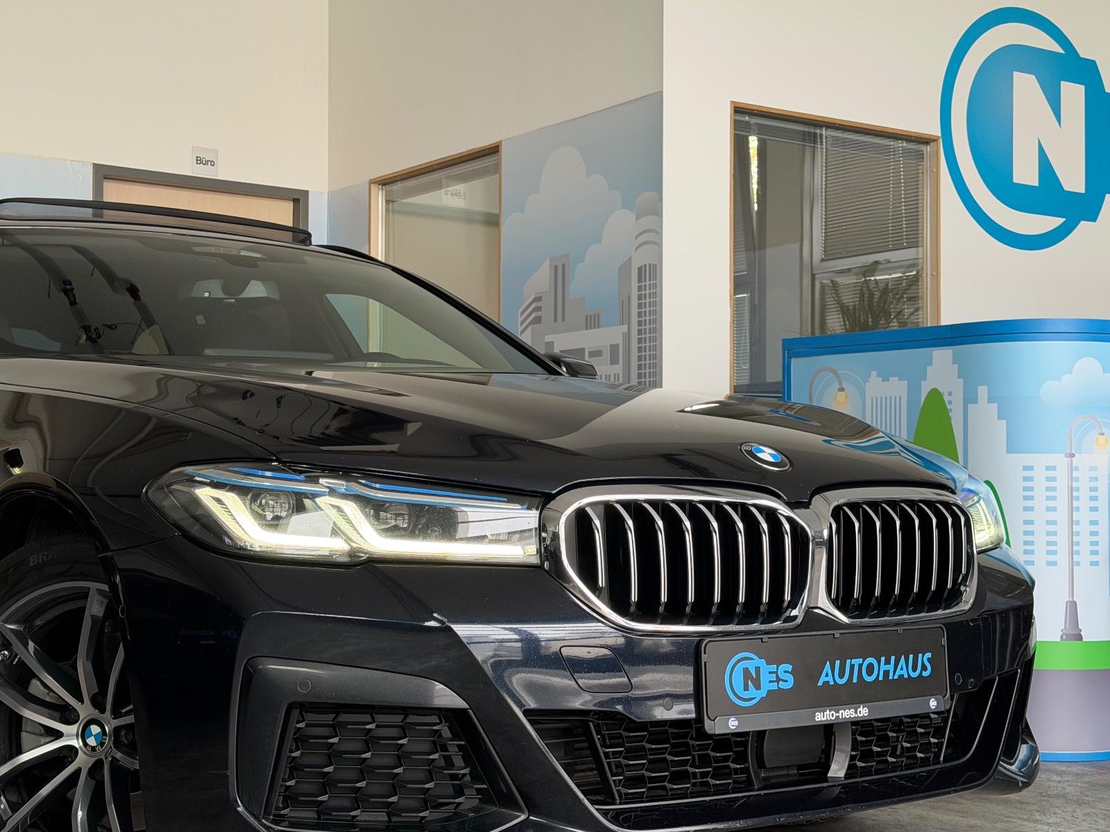BMW 520dA xD*ACC*M SPORT*PANO*LASER*KAM*HEAD UP*KEY*