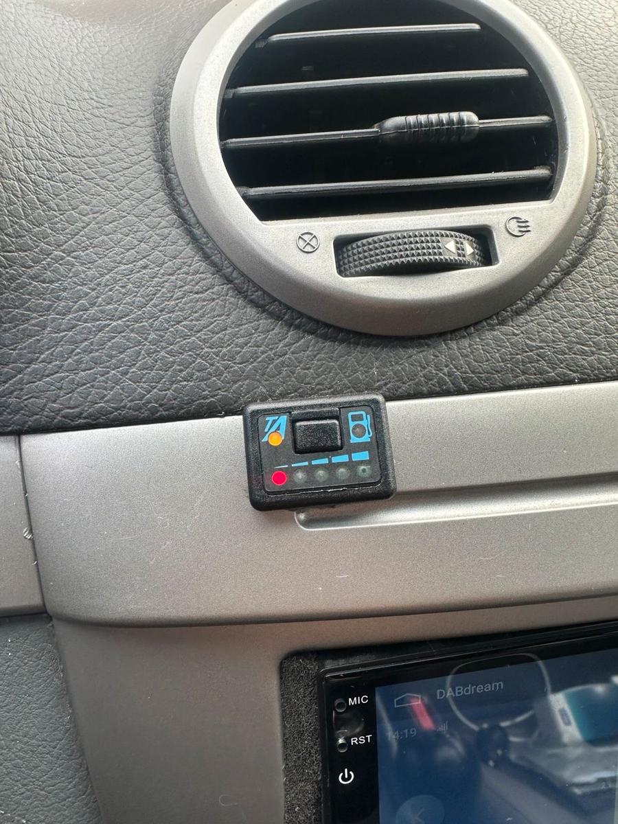 Chevrolet Nubira 2010 — photo 10