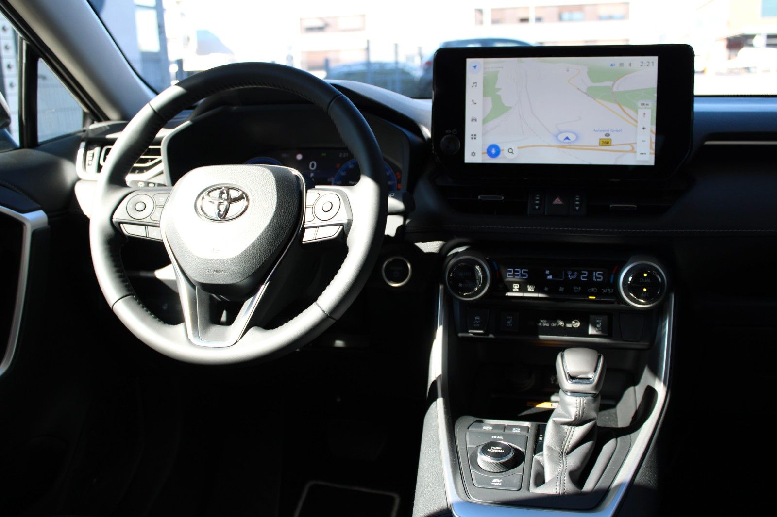 Fahrzeugabbildung Toyota RAV4 Hybrid 4x4 Team D