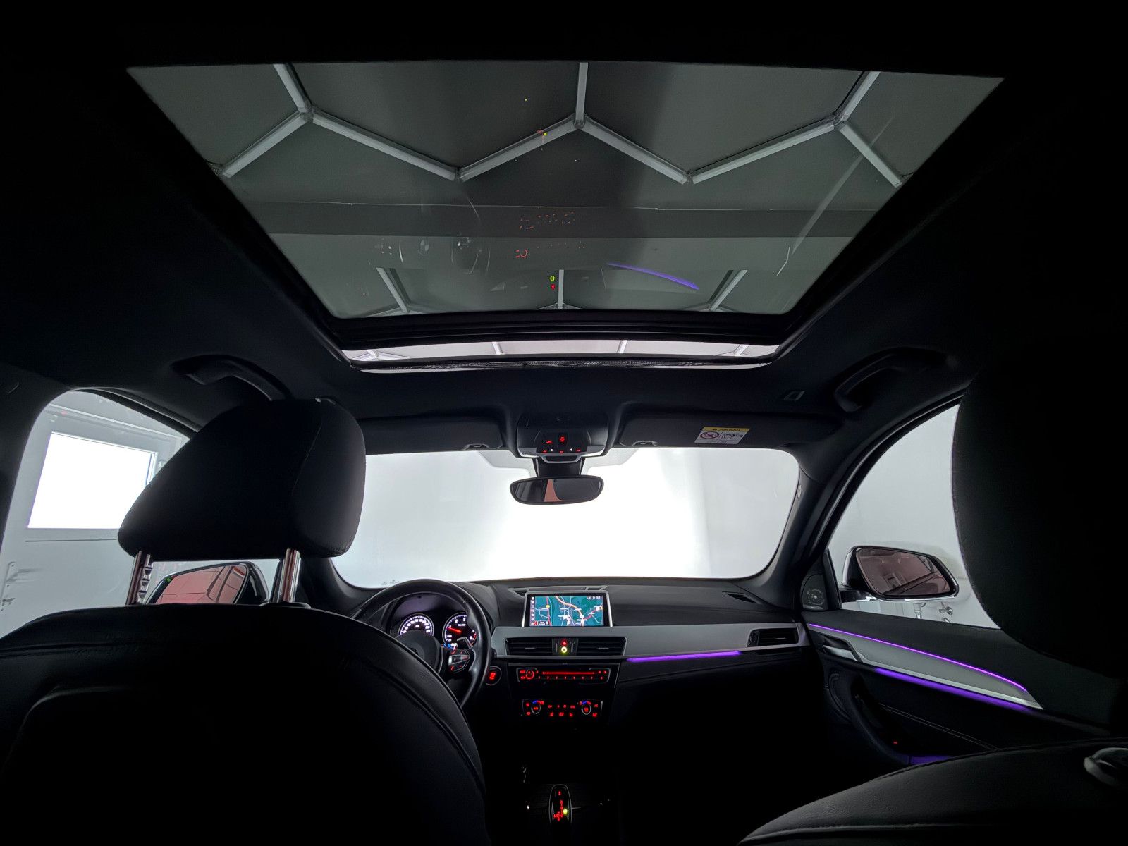 Fahrzeugabbildung BMW X1 sDrive 20 d M SPORT/KAM/LED/PANO/ACC