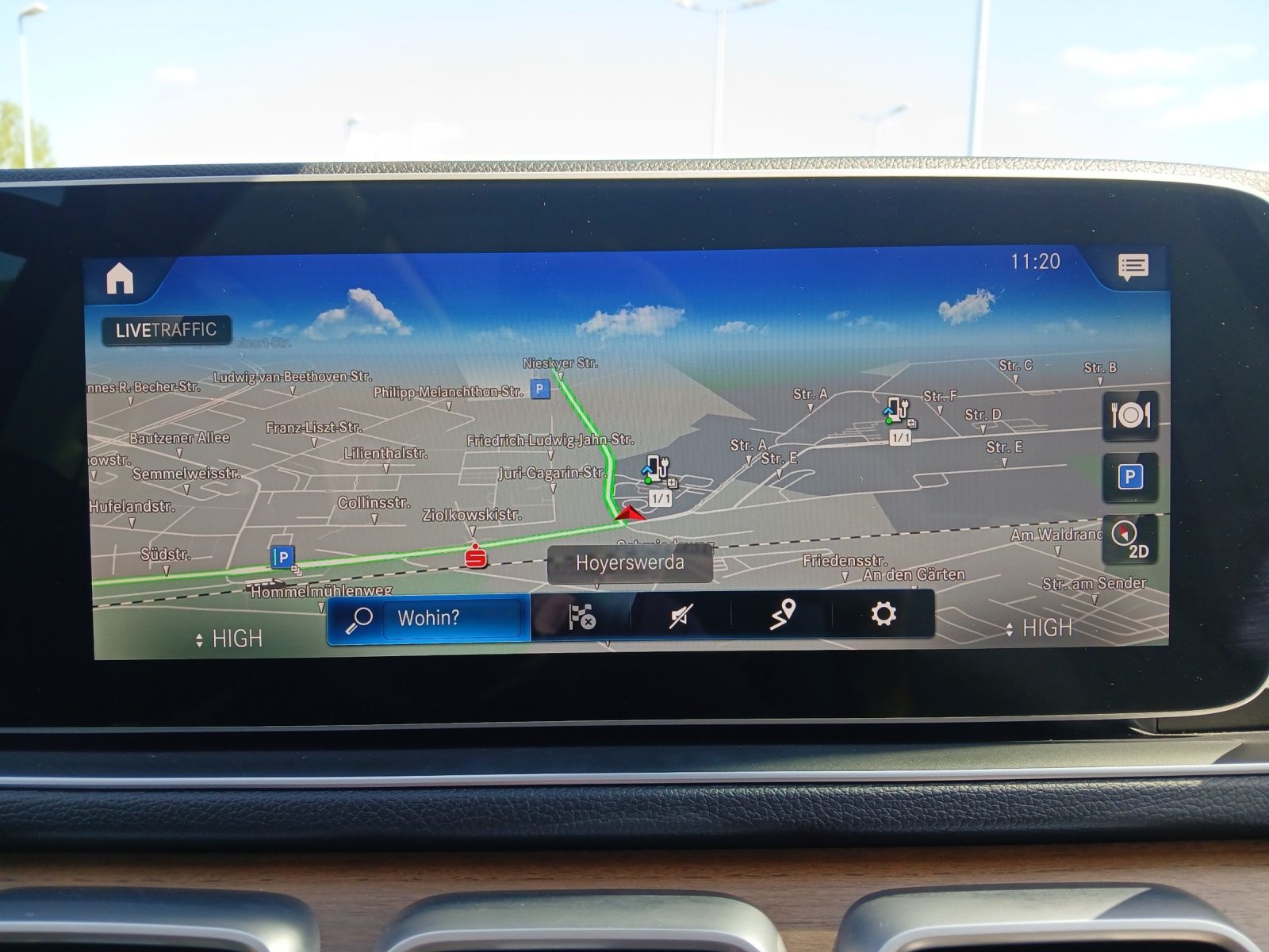Fahrzeugabbildung Mercedes-Benz GLE 350 de 4Matic 9G AMG-Line Pano