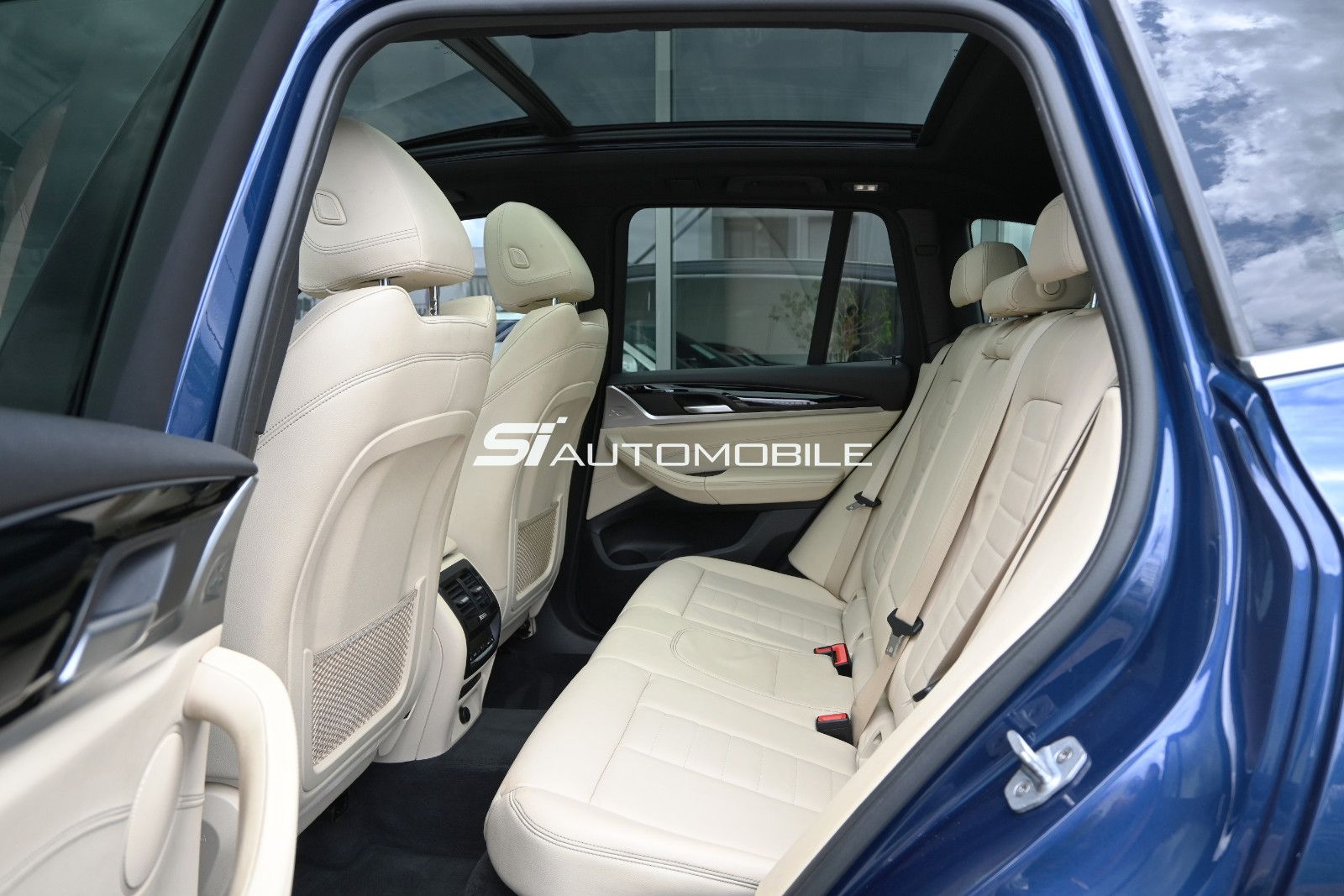 Fahrzeugabbildung BMW X3 xDr.30d °ACC°AHK°HUD°MEMO°PANO°STANDHZG°360°