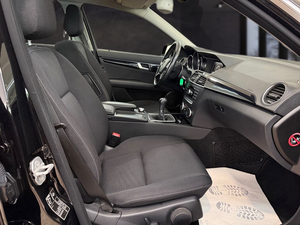 Mercedes-Benz C 180 - Bild 11