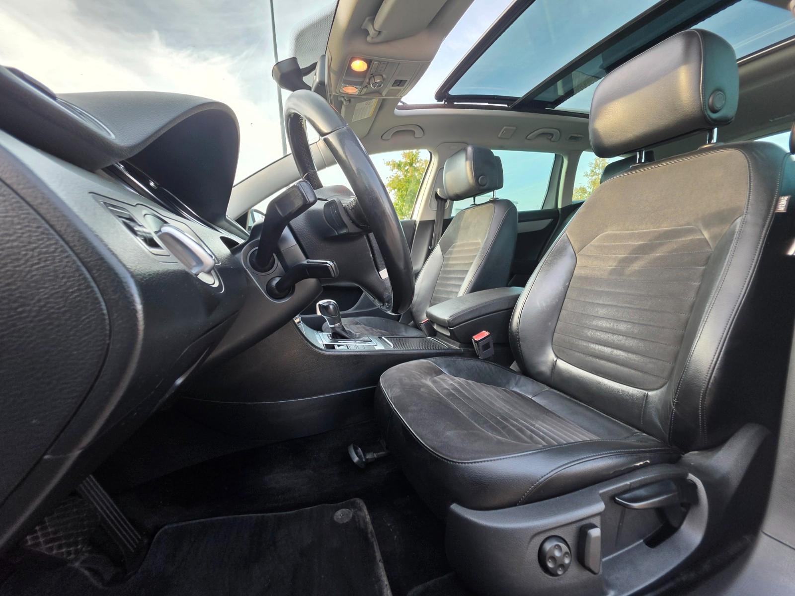 Volkswagen Passat 2012 — photo 15