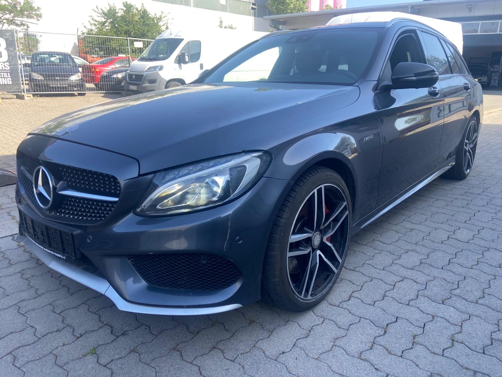 Mercedes-Benz C 450 AMG 4 MATIC V6