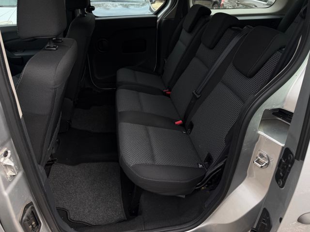 Citan Kombi 111 CDI extralang, 7 Sitze, AHK Bild 8