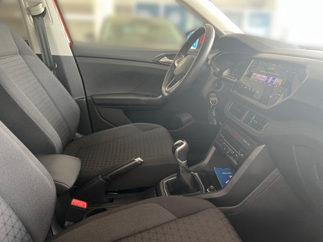 Fahrzeugabbildung Volkswagen T-Cross 1.0 TSI LIFE APP-CONNECT ACC GJR