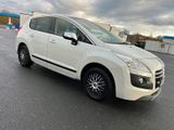 Peugeot 3008 - Peugeot 3008 aus 2012