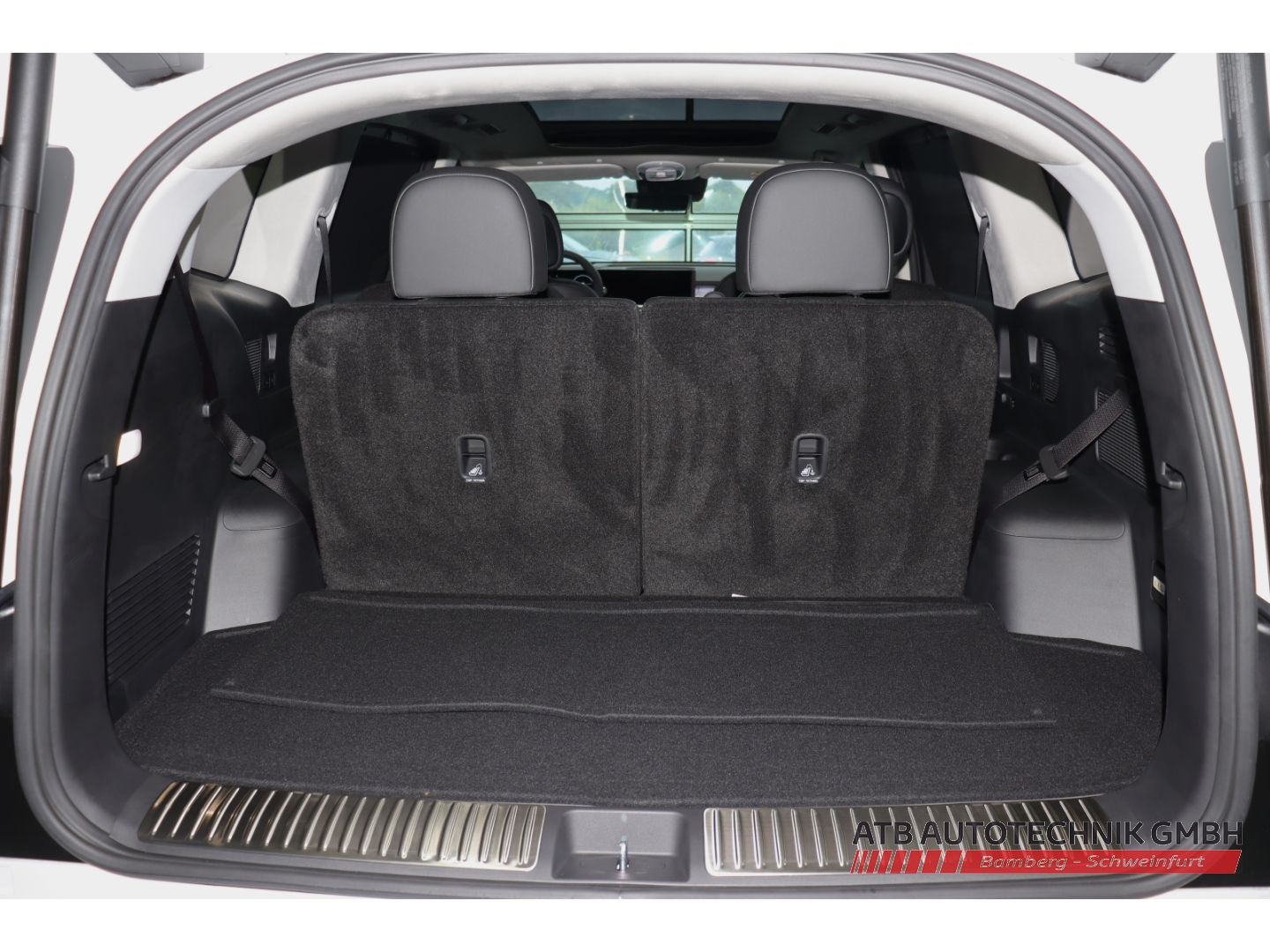 Fahrzeugabbildung Hyundai IONIQ 9 6-Sitzer MY26 UNIQ 110 kWh 307 PS PANO-D