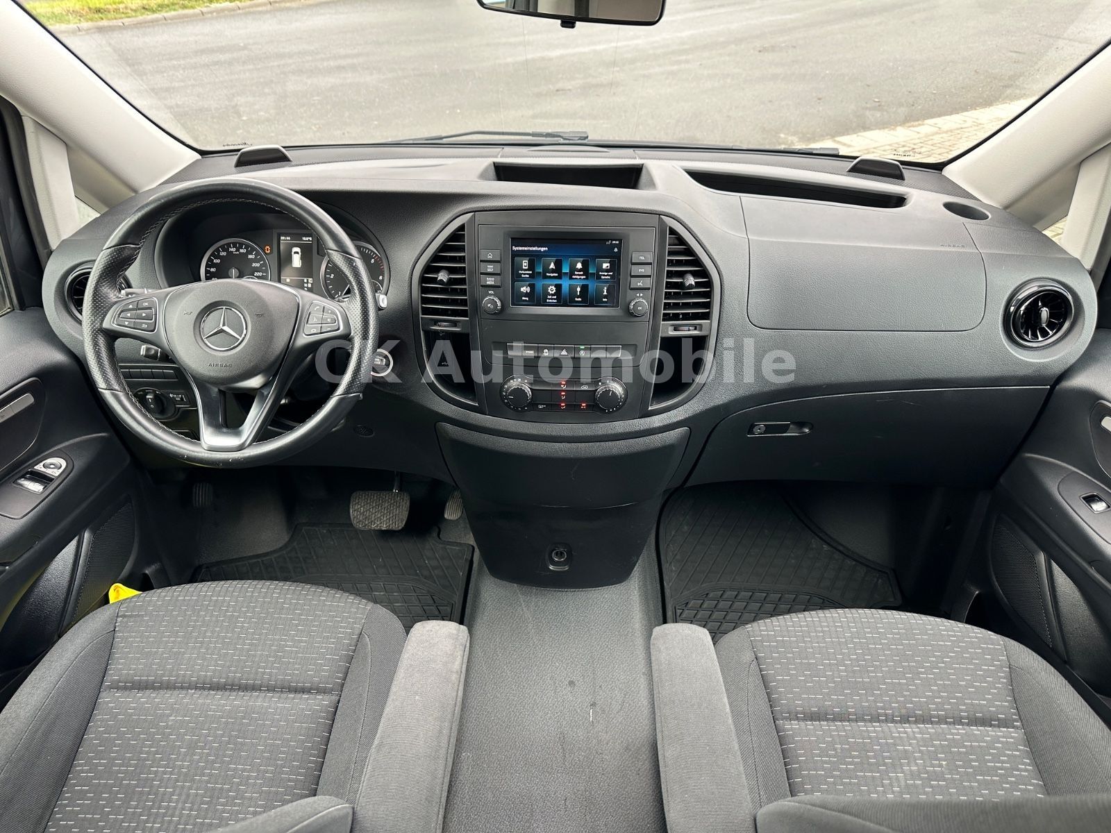 Fahrzeugabbildung Mercedes-Benz Vito Kasten 116 PRO Autom./Navi/Klima/Kamera/AHK