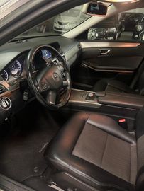 Mercedes E 350 - 8