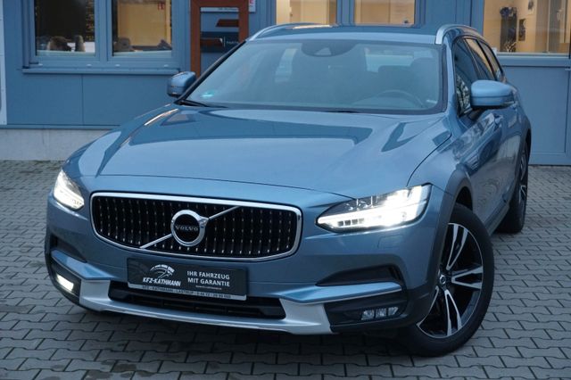 Volvo V90 Cross Country 2.0 D5 Pro AWD*Kam*LED*Digital