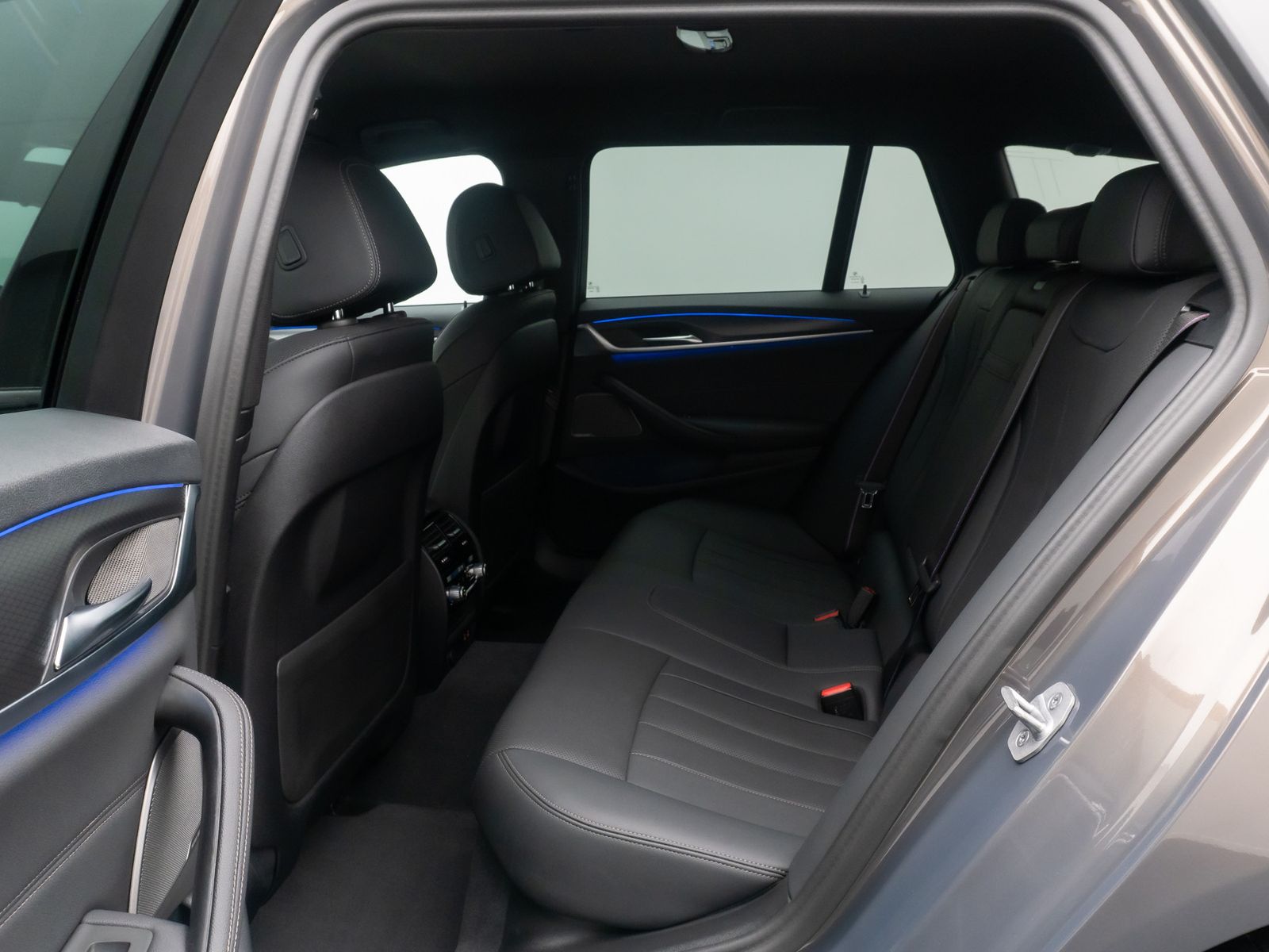 Fahrzeugabbildung BMW 540d xD M Sport Kamera Laser DAB H/K HUD 20Zoll