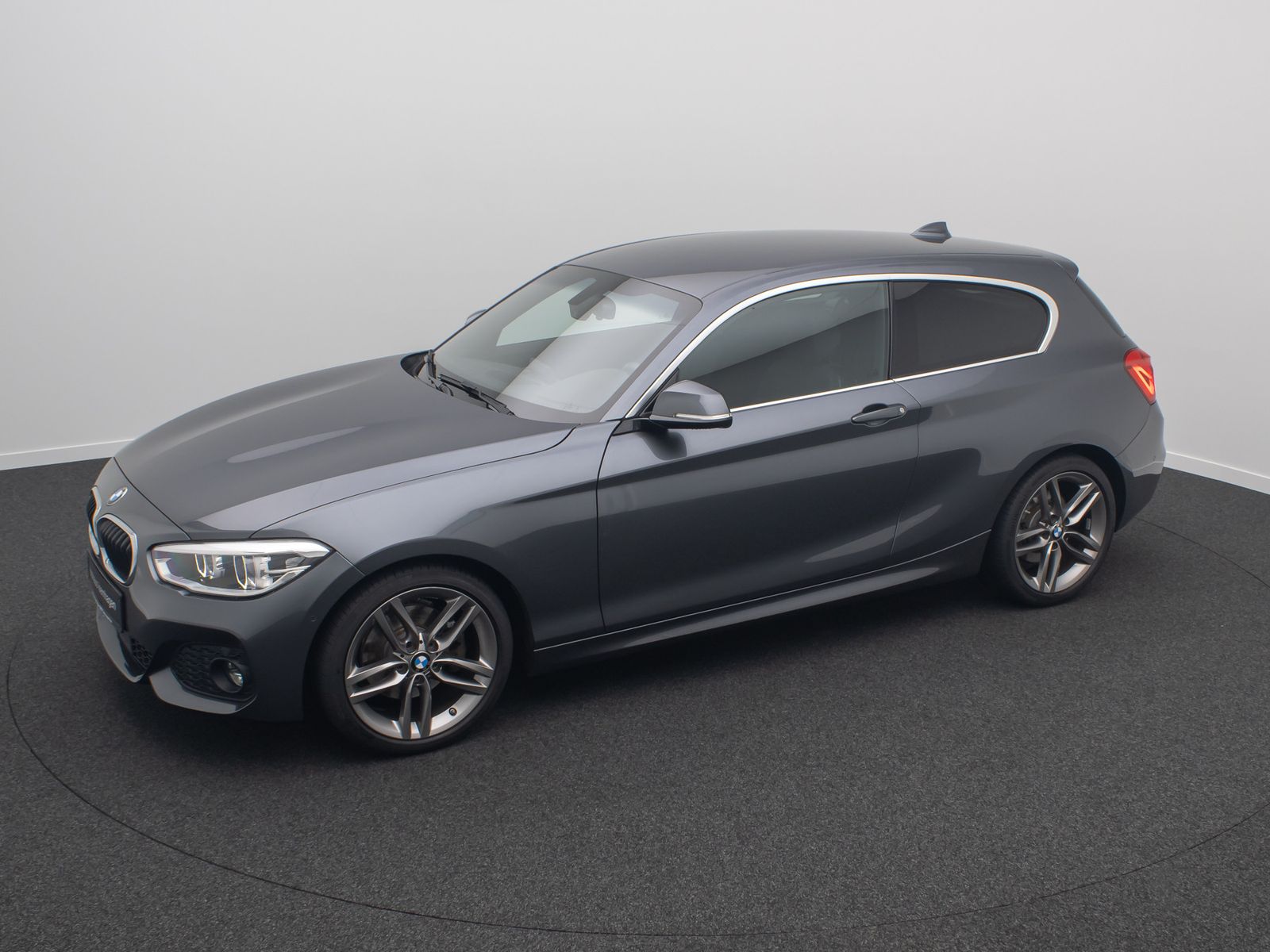 Fahrzeugabbildung BMW 125i M Sport Stop&Go Alarm ParkAss H/K Alcantara