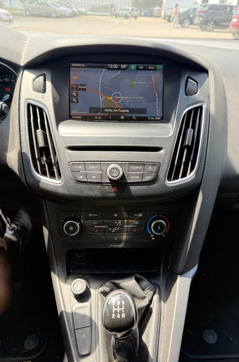 Ford Focus 2015 — photo 9