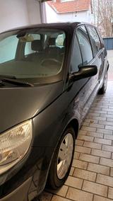 Renault Scenic Diesel 1,9 dci  Exception S... - Renault Scenic aus 2006 mit Diesel-Antrieb
