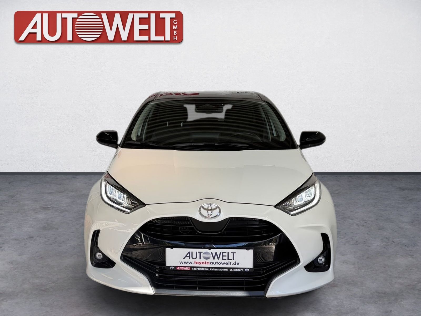 Fahrzeugabbildung Toyota Yaris & 1.5 Black & White Black&White Kam,Sitzhz