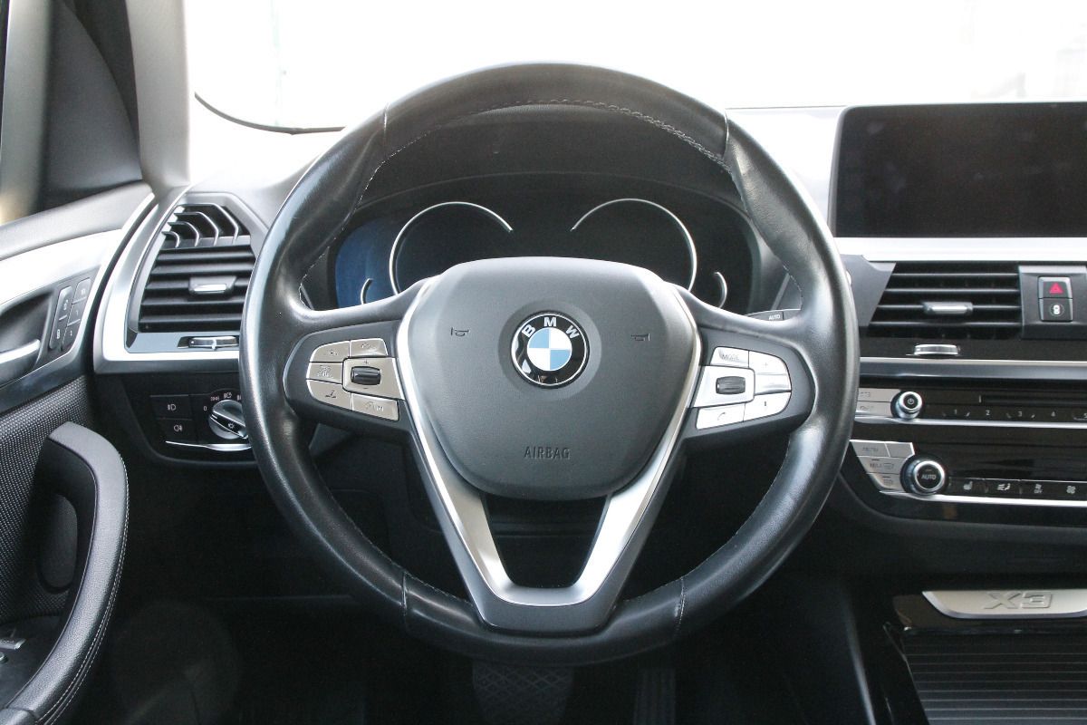 Fahrzeugabbildung BMW X3 xDrive 20 d 2.0 xDrive SAV