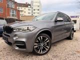 BMW X5 M50d*M-PAKET*H-UP/PANO/360°CAM/SHEFT*MAX VOLL - BMW X5 Gebrauchtwagen in Köln