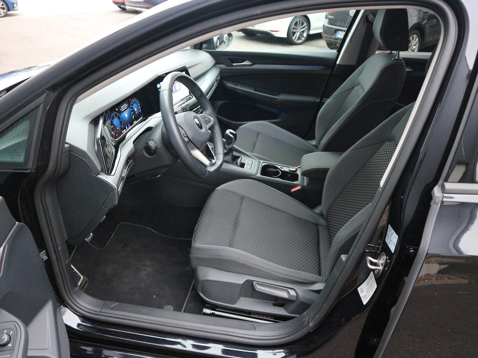 Volkswagen Golf - Bild 9