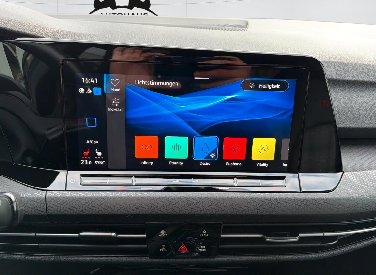 Volkswagen Golf VIII Lim. GTI 2.0 TSI 245 PS NAVI SHZ LED, миниатюра 22