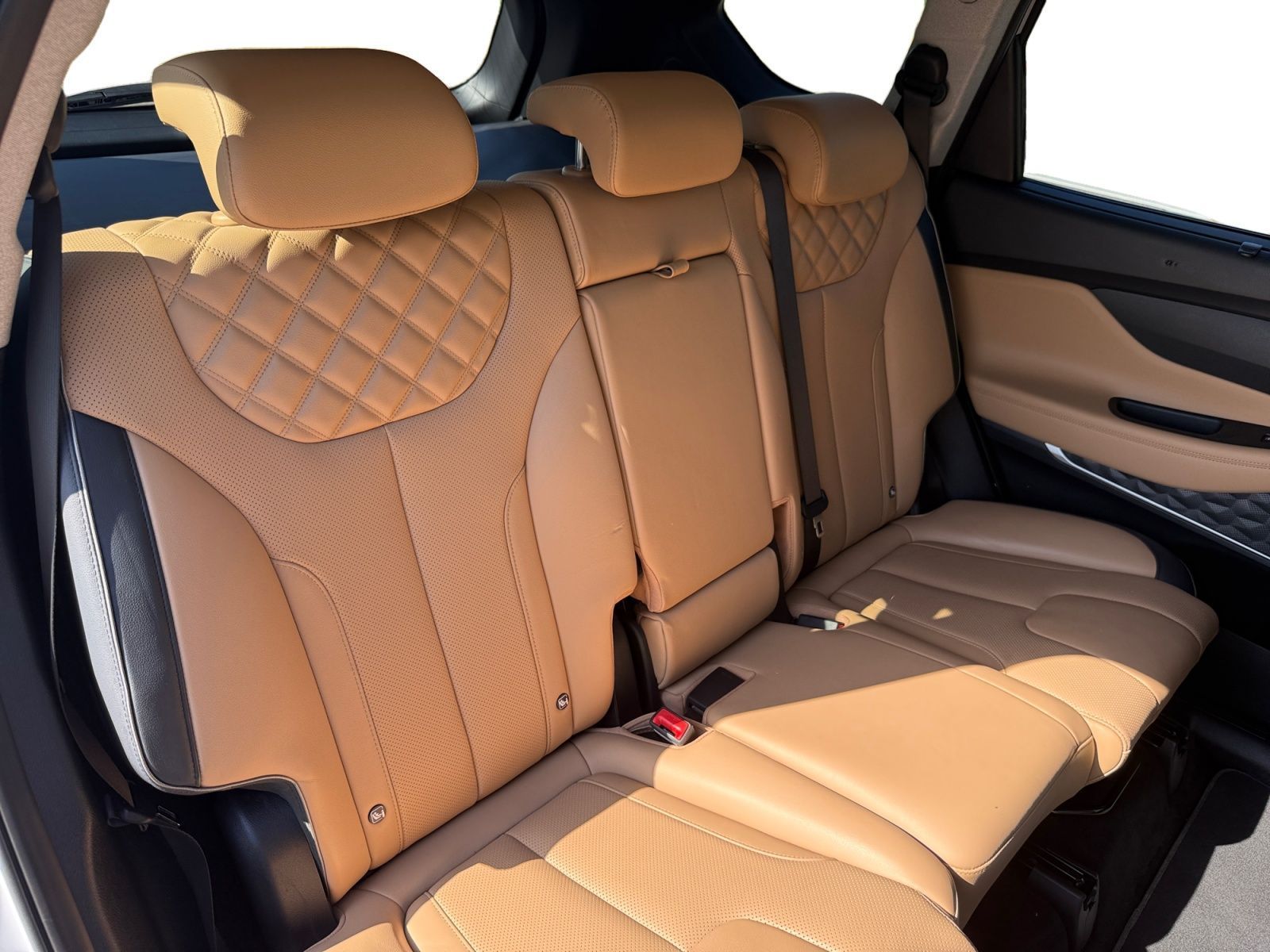 Fahrzeugabbildung Hyundai Santa Fe 1.6 T-GDI Prime Plug-In Hybrid 4WD