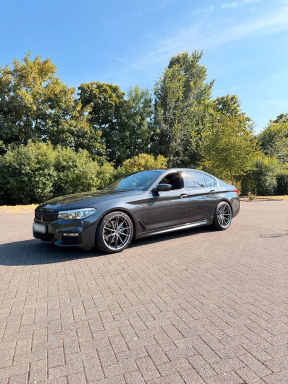 Image of BMW 530