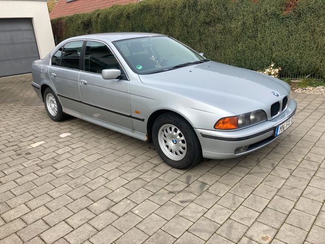 BMW 520i E39