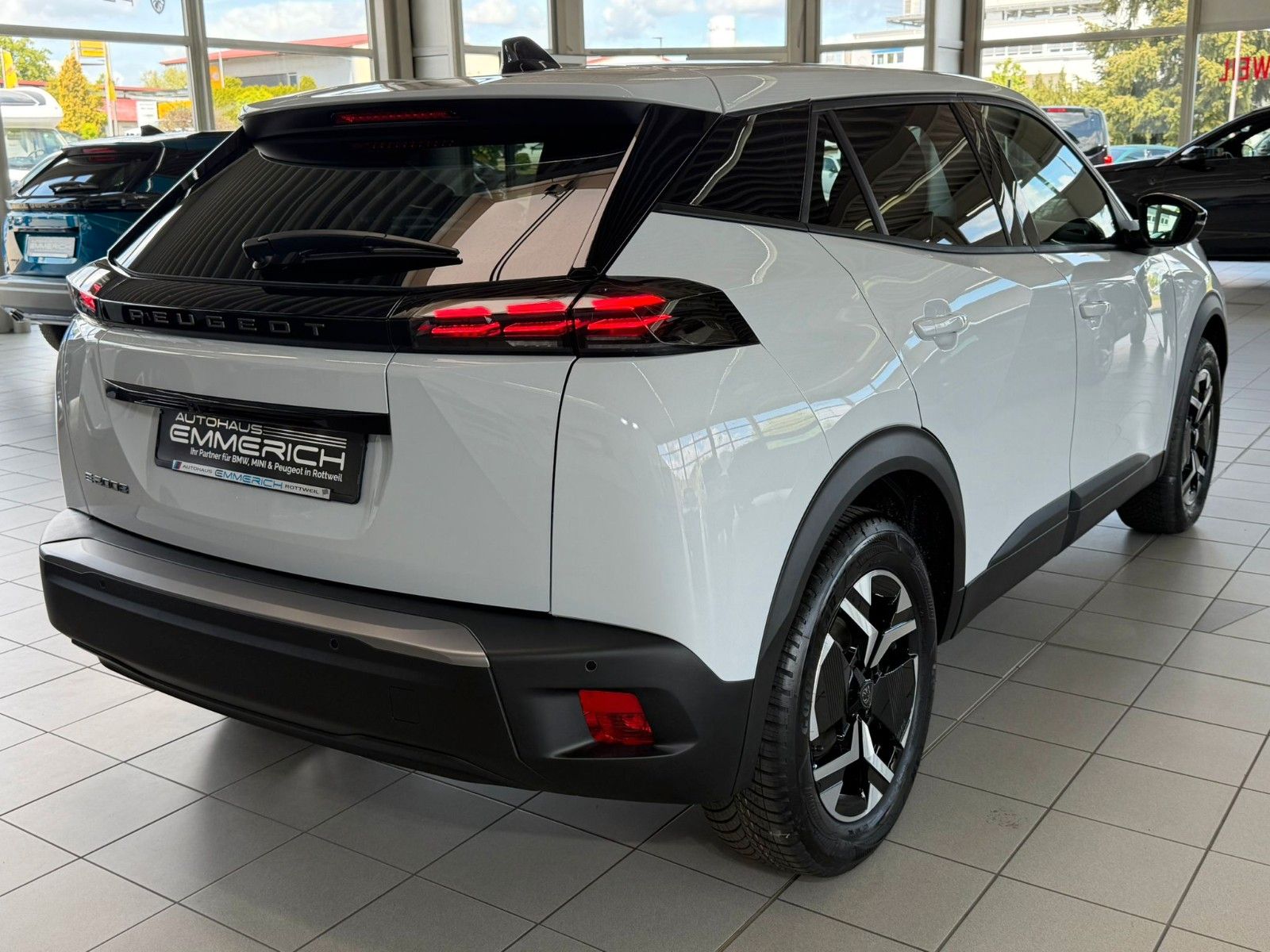Peugeot e-2008 Business imagem 3
