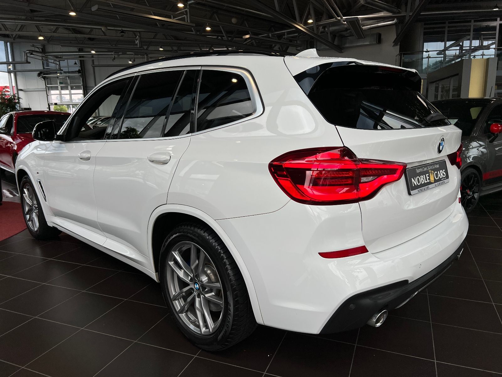 Fahrzeugabbildung BMW X3 xDrive 20 i M Sport LED NAVI