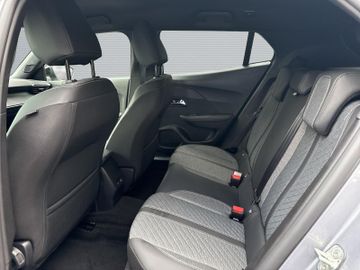Peugeot 2008 - 12