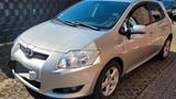 Toyota Auris mit Klimaanlage - Toyota Auris in Braunschweig