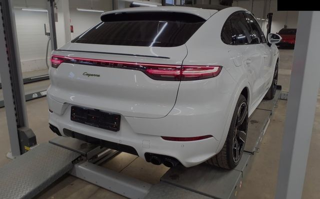 Porsche Cayenne Coupe E-Hybrid Platinum *SportDesign*Abg