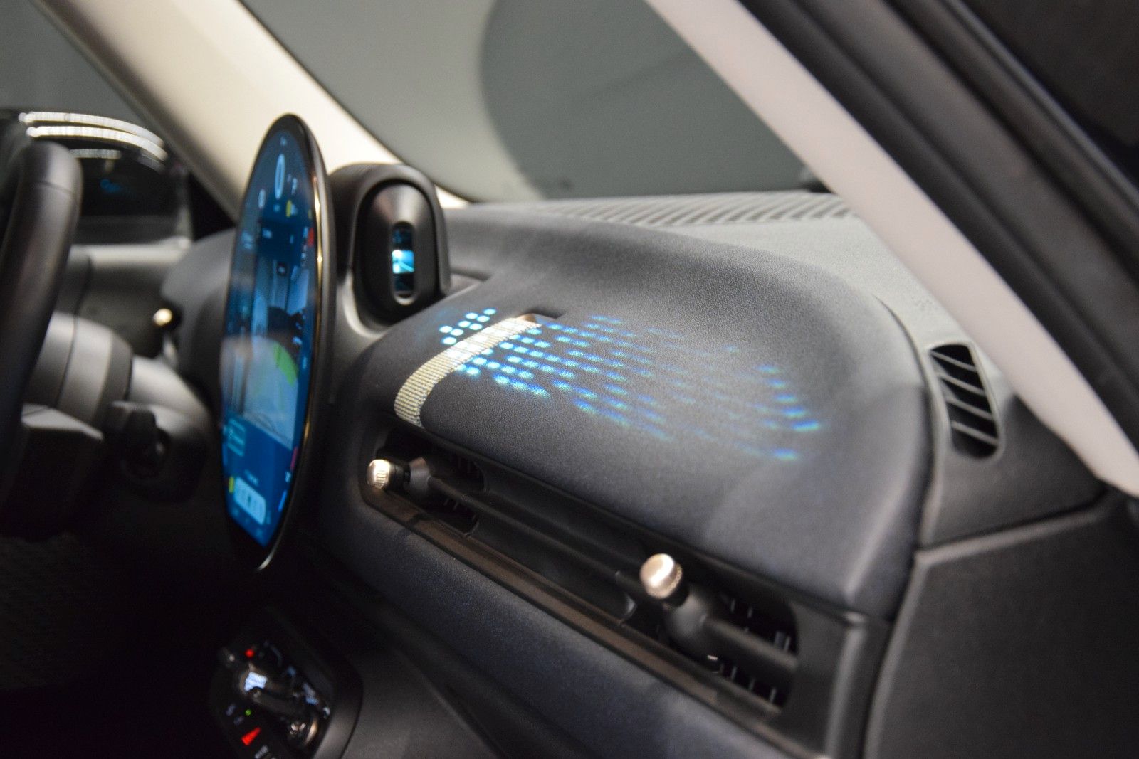 Fahrzeugabbildung MINI Cooper C Ambiente 2-Zonen LED Temp. SitzH.
