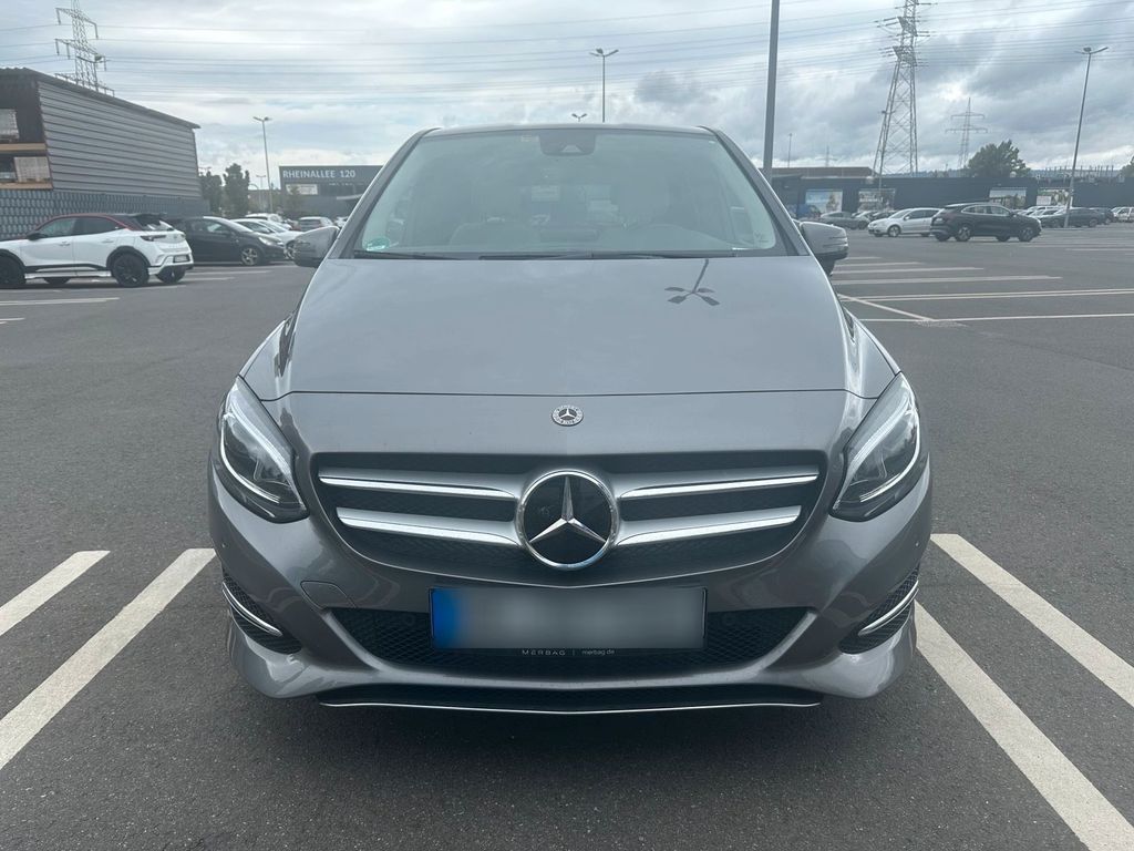 Image of Mercedes-Benz B 200