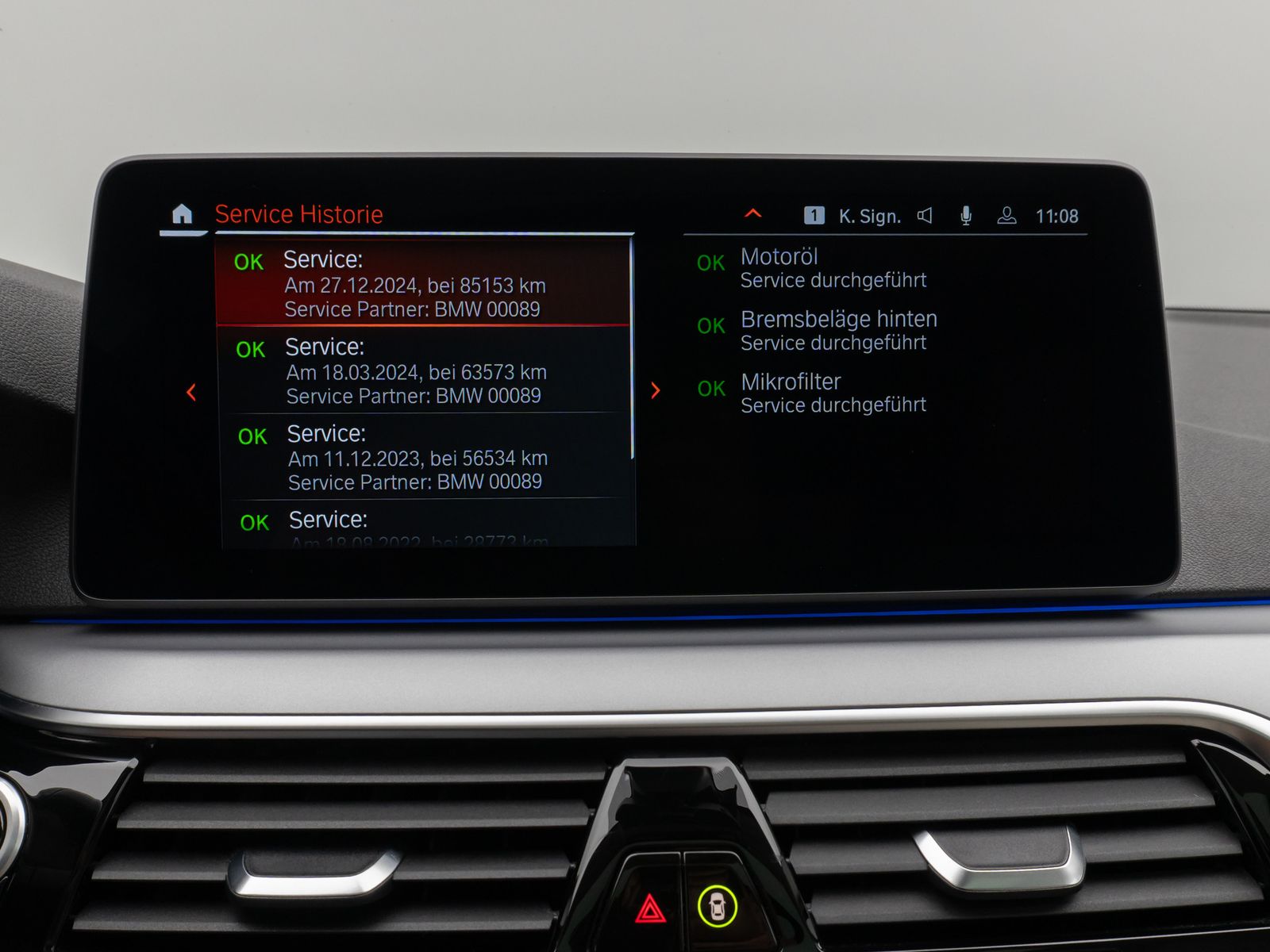 Fahrzeugabbildung BMW 530d  Panorama Kamera Laser HUD DAB HiFi Komfort