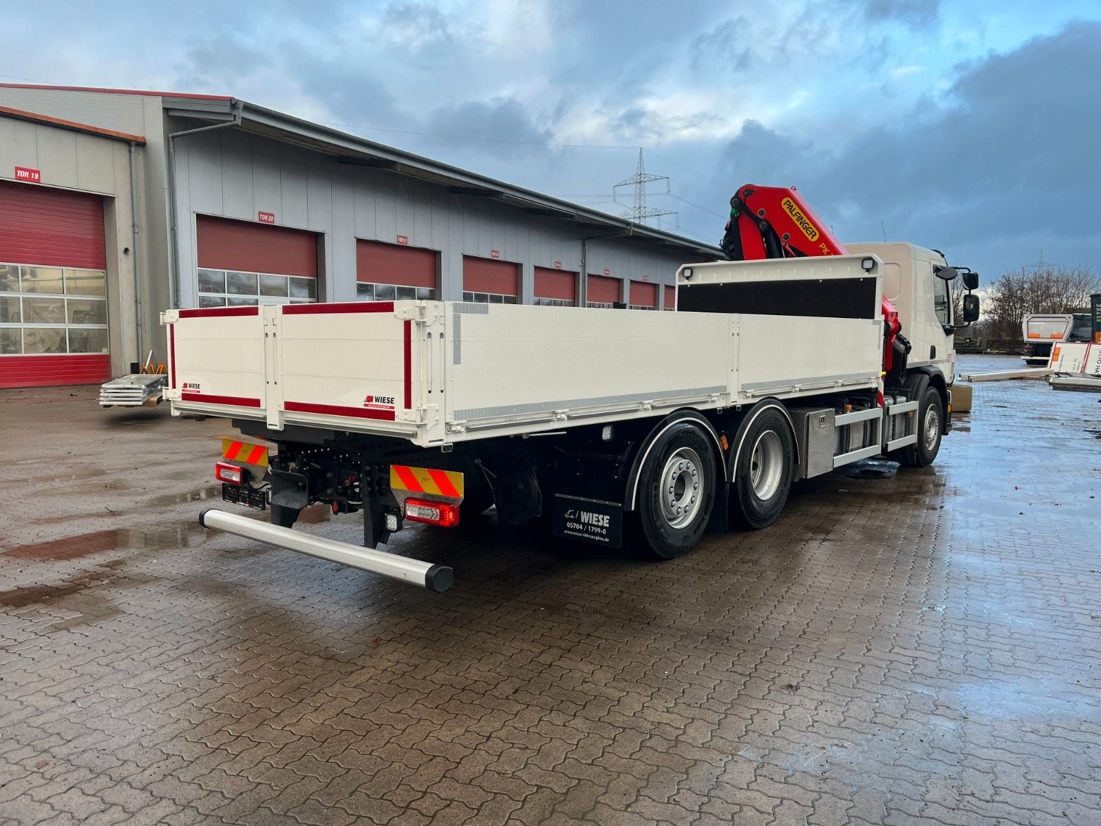 Fahrzeugabbildung Volvo Volvo FE350 6x2 Pritsche Palfinger  PK22002-EH