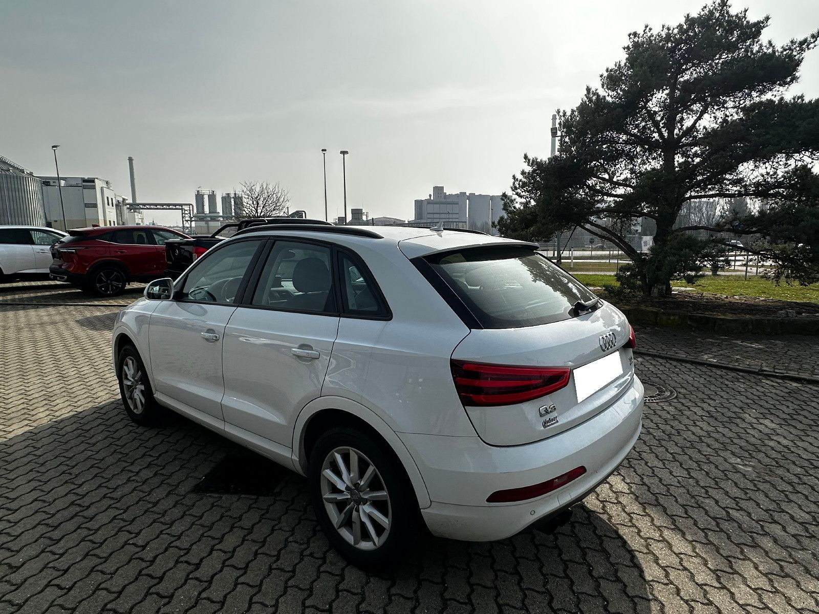 Fahrzeugabbildung Audi Q3 2.0 TDI quattro